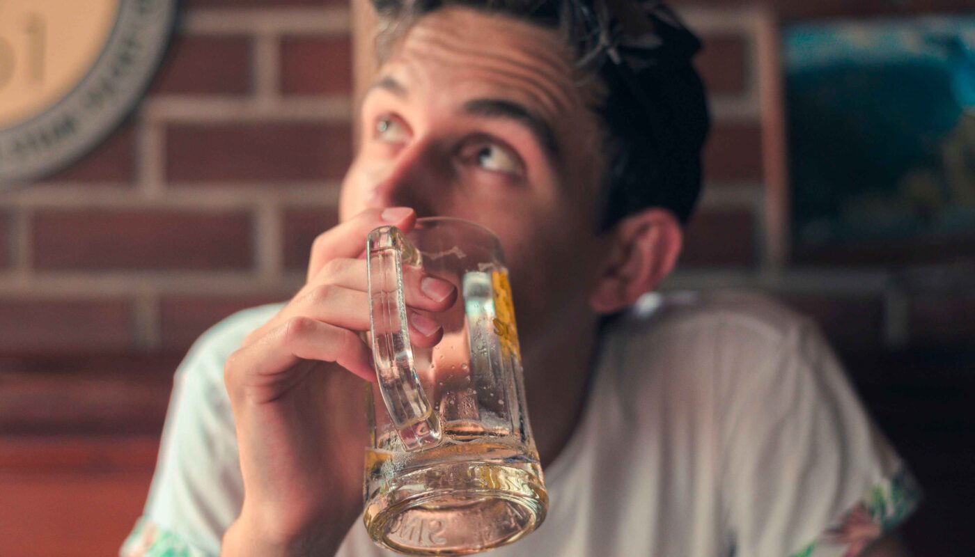 ¿Puedo beber alcohol si tomo suplementos?